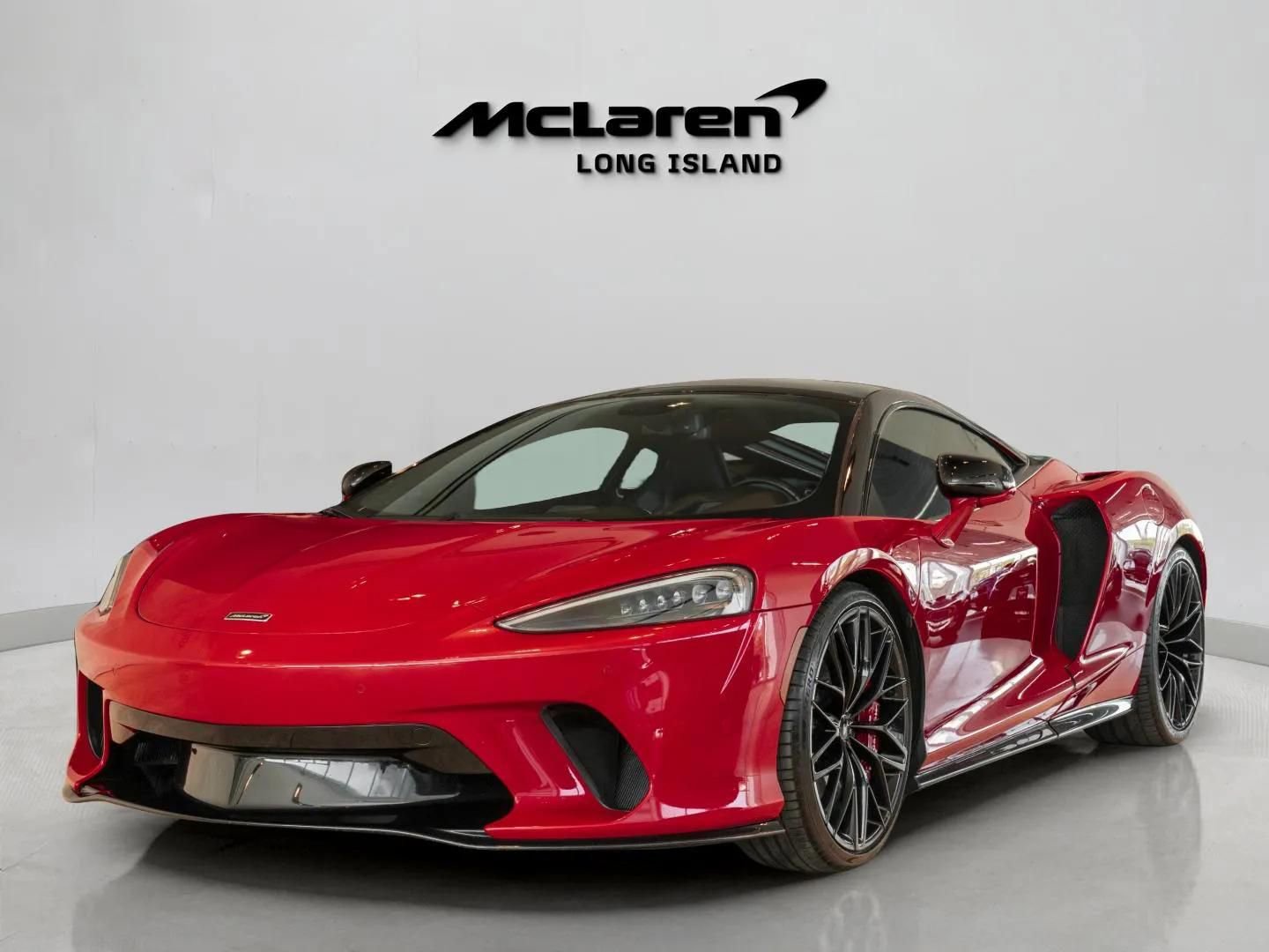Used 2022 McLaren GT RWD image 1
