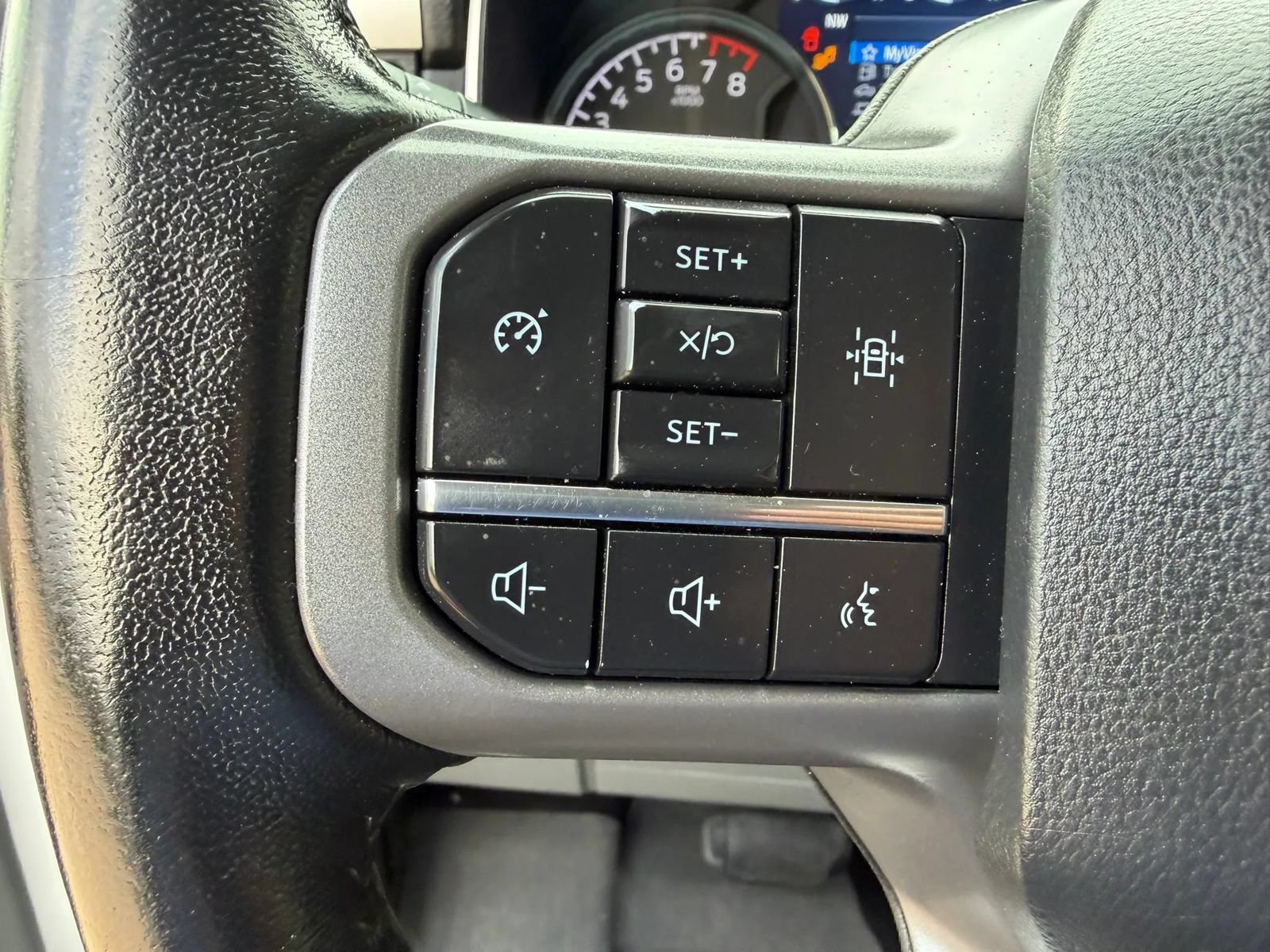 Used 2022 Ford F150 XLT w/ Equipment Group 301A Mid AWD/4WD image 26