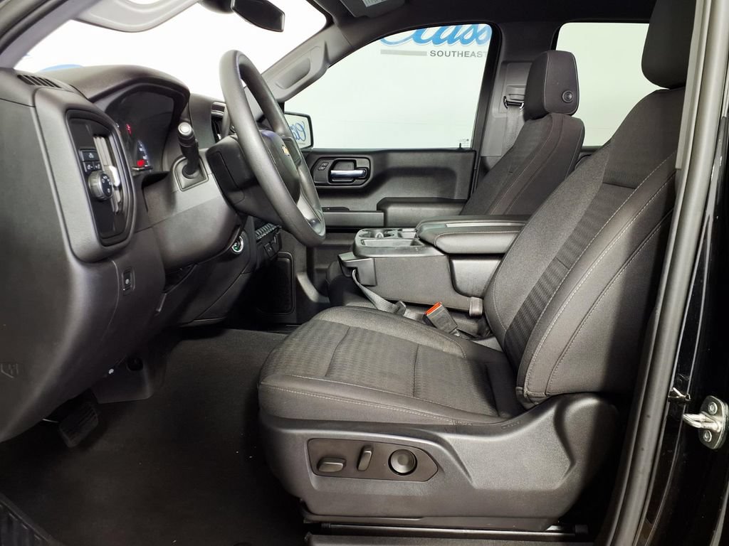 Used 2023 Chevrolet Silverado 1500 Custom w/ LPO, Dark Essentials Package RWD image 9
