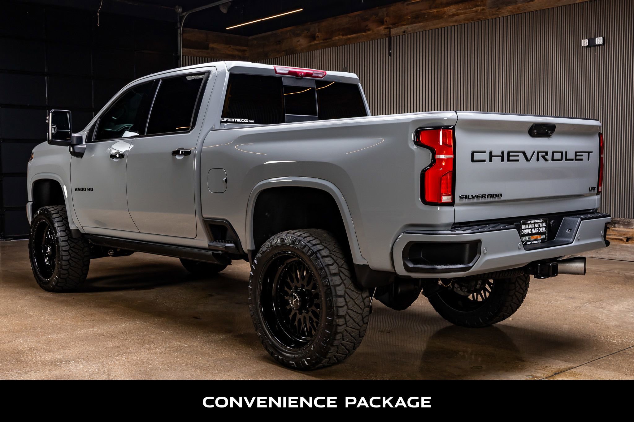 Used 2024 Chevrolet Silverado 2500 LTZ w/ LTZ Plus Package image 7