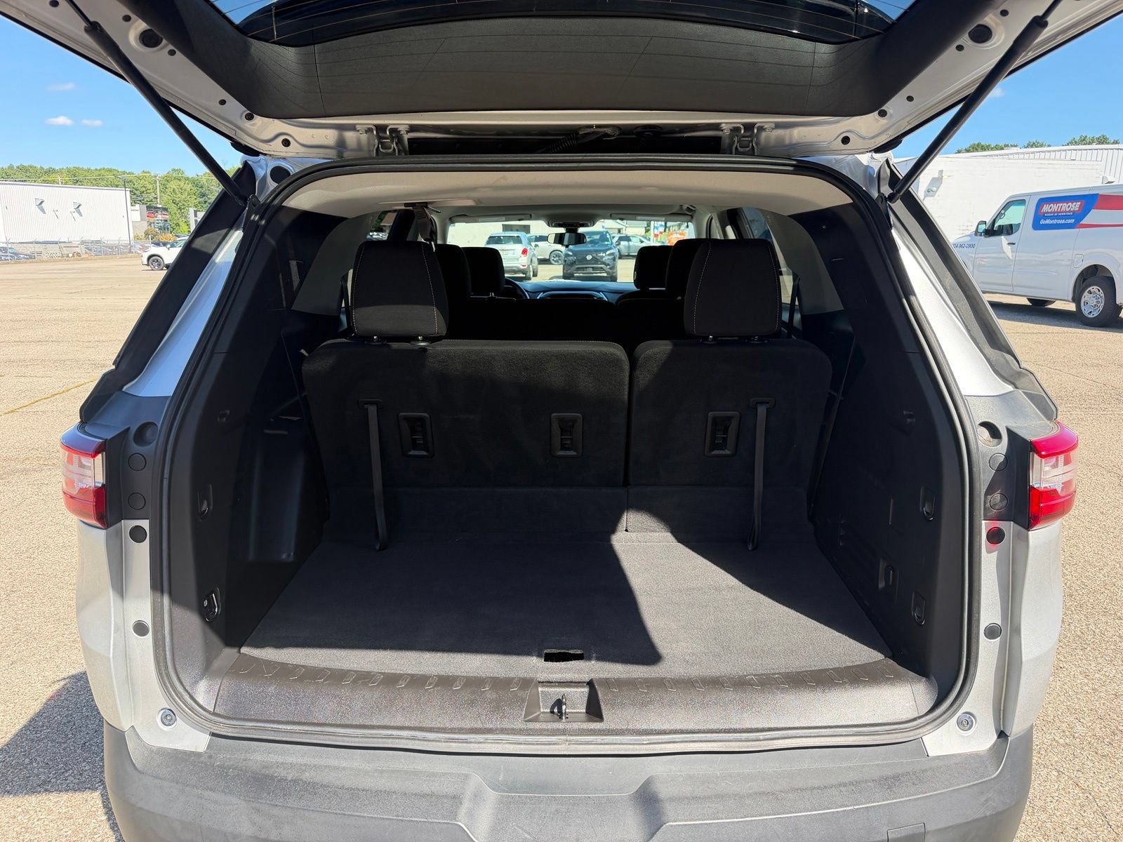 Used 2020 Chevrolet Traverse LS AWD/4WD image 26