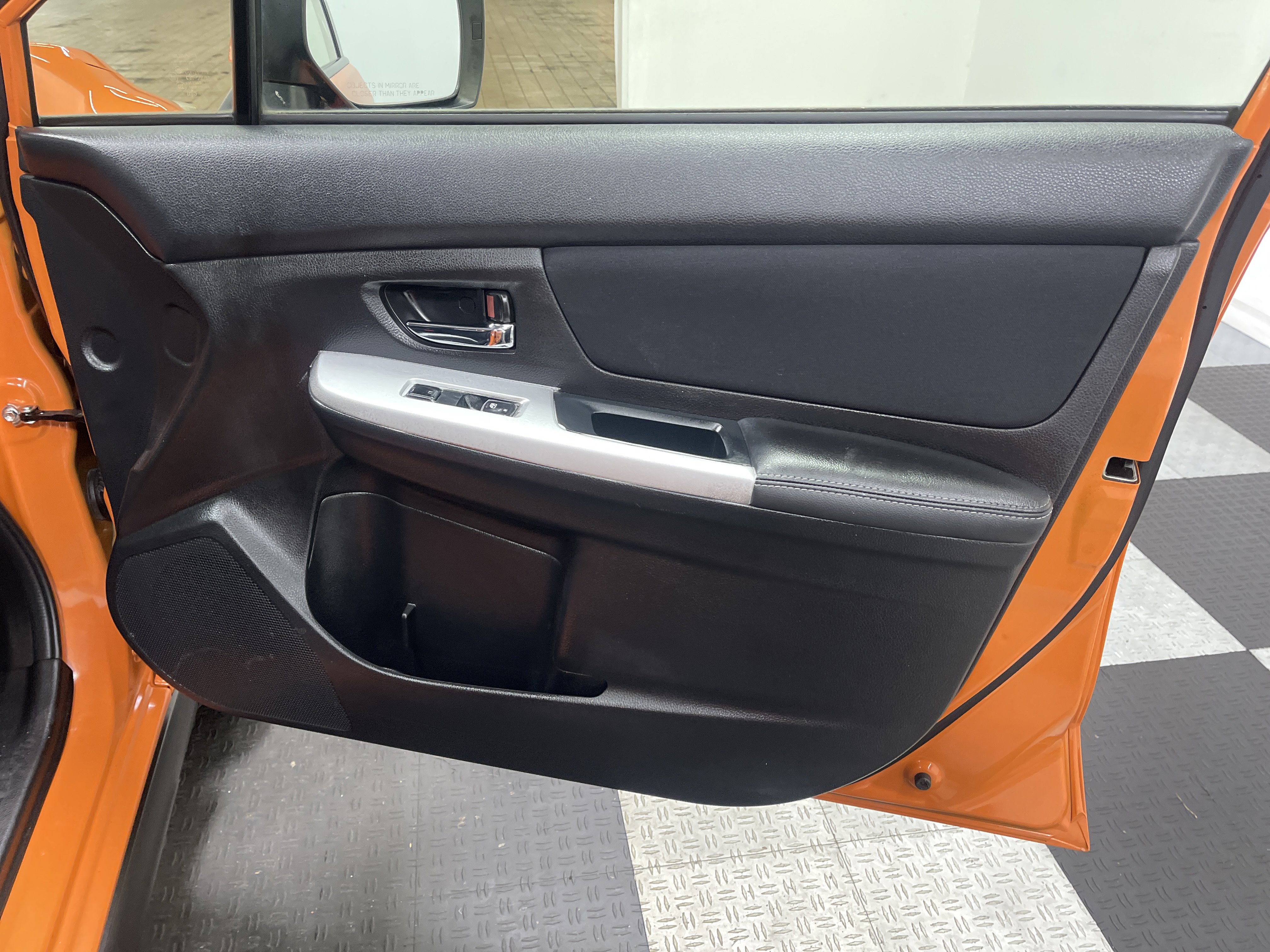 Used 2015 Subaru Crosstrek 2.0i Premium w/ Moonroof Package image 25