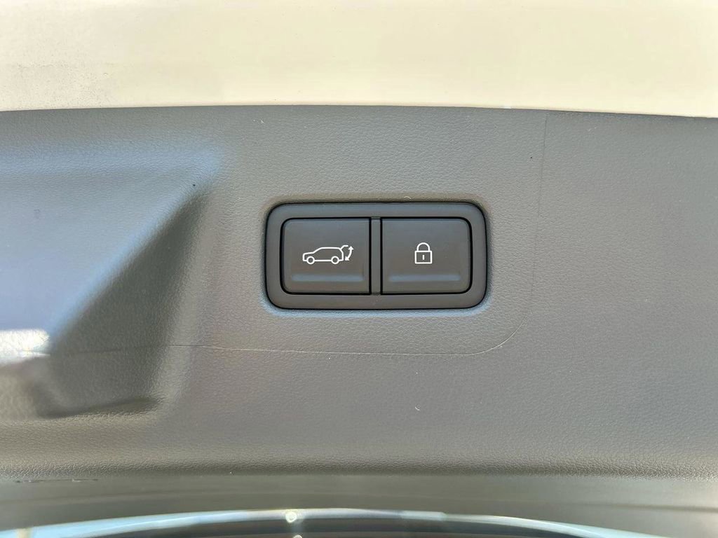 New 2026 Hyundai Santa Fe SE image 16