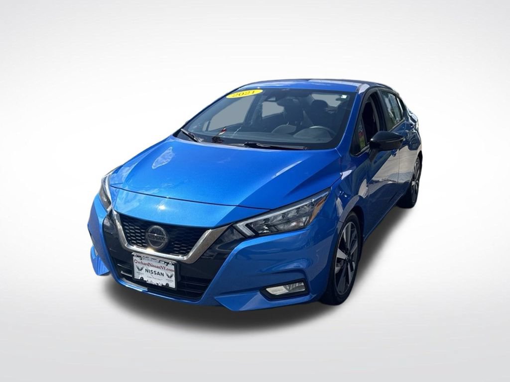 Used 2021 Nissan Versa SR w/ Convenience Package FWD image 3