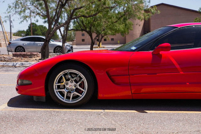 Used 1999 Chevrolet Corvette Coupe w/ Memory Pkg image 4
