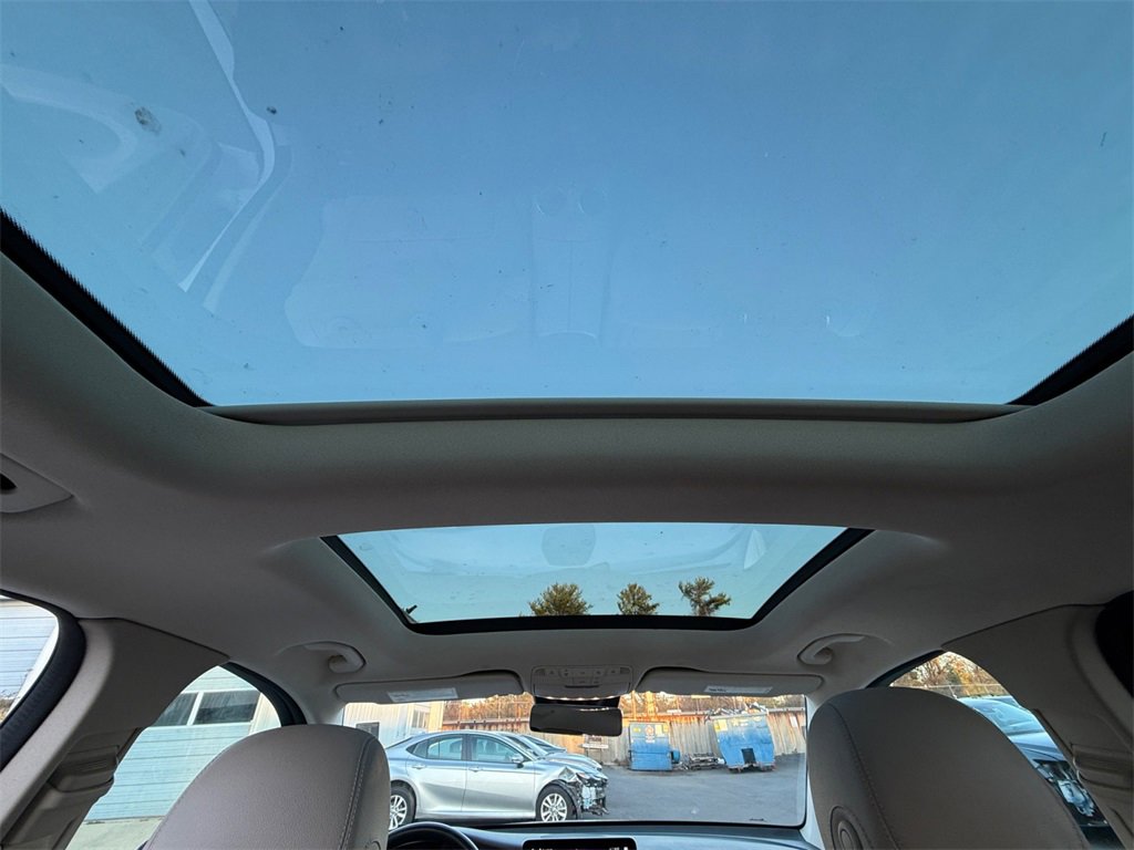 Used 2022 Mercedes-Benz GLC 300 4MATIC image 23