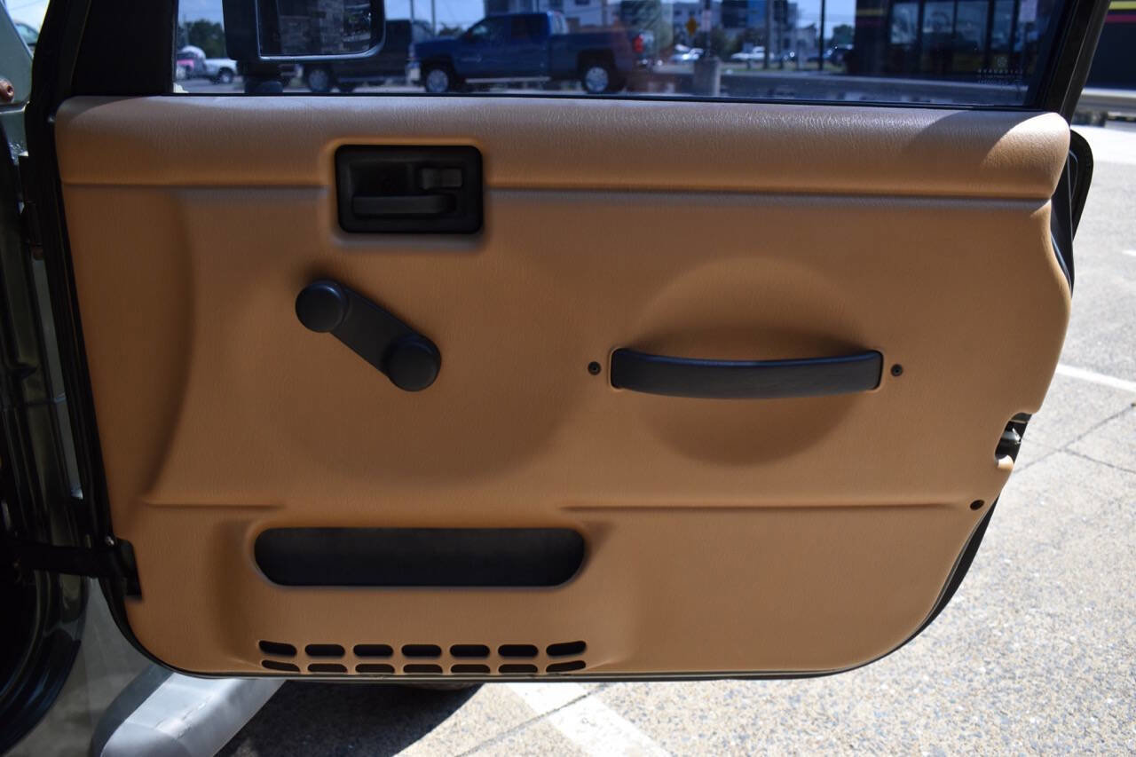 Used 1998 Jeep Wrangler Sport image 30