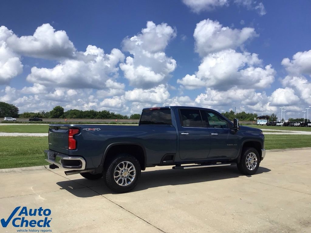 Used 2025 Chevrolet Silverado 2500 LTZ w/ LTZ Convenience Package image 7