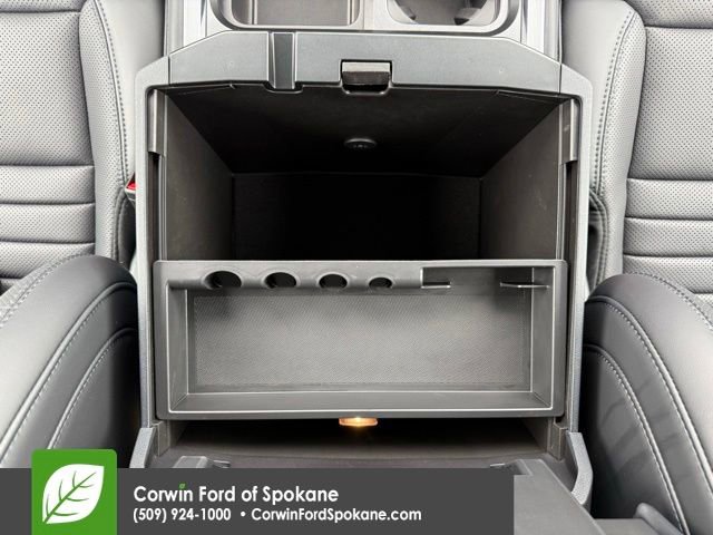 Used 2026 Ford F450 Platinum AWD/4WD image 32