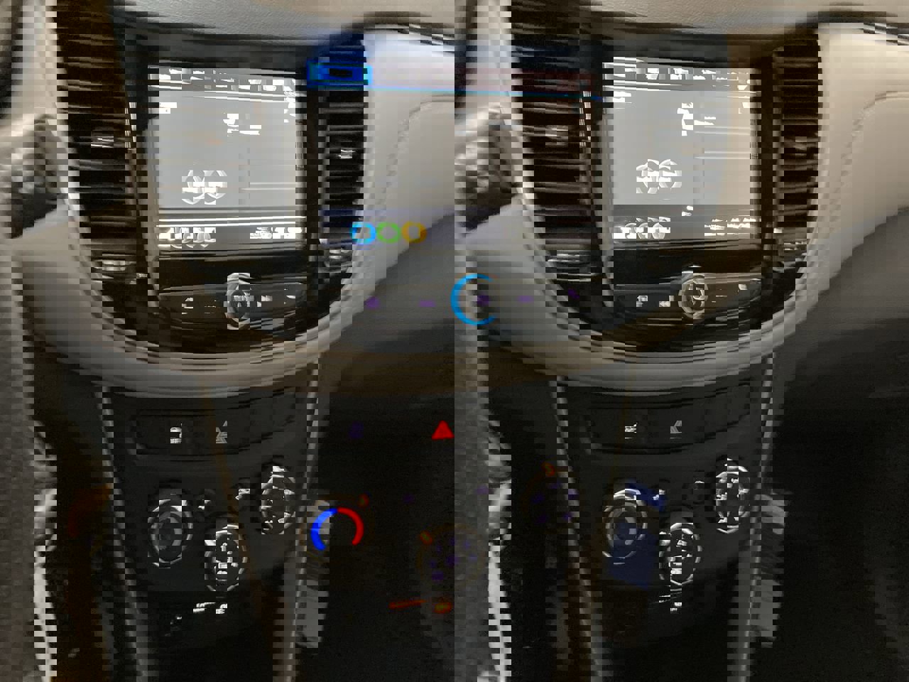 Used 2018 Chevrolet Trax LS AWD/4WD image 12