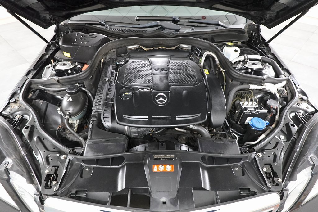 Used 2013 Mercedes-Benz E 350 4MATIC Sedan image 30