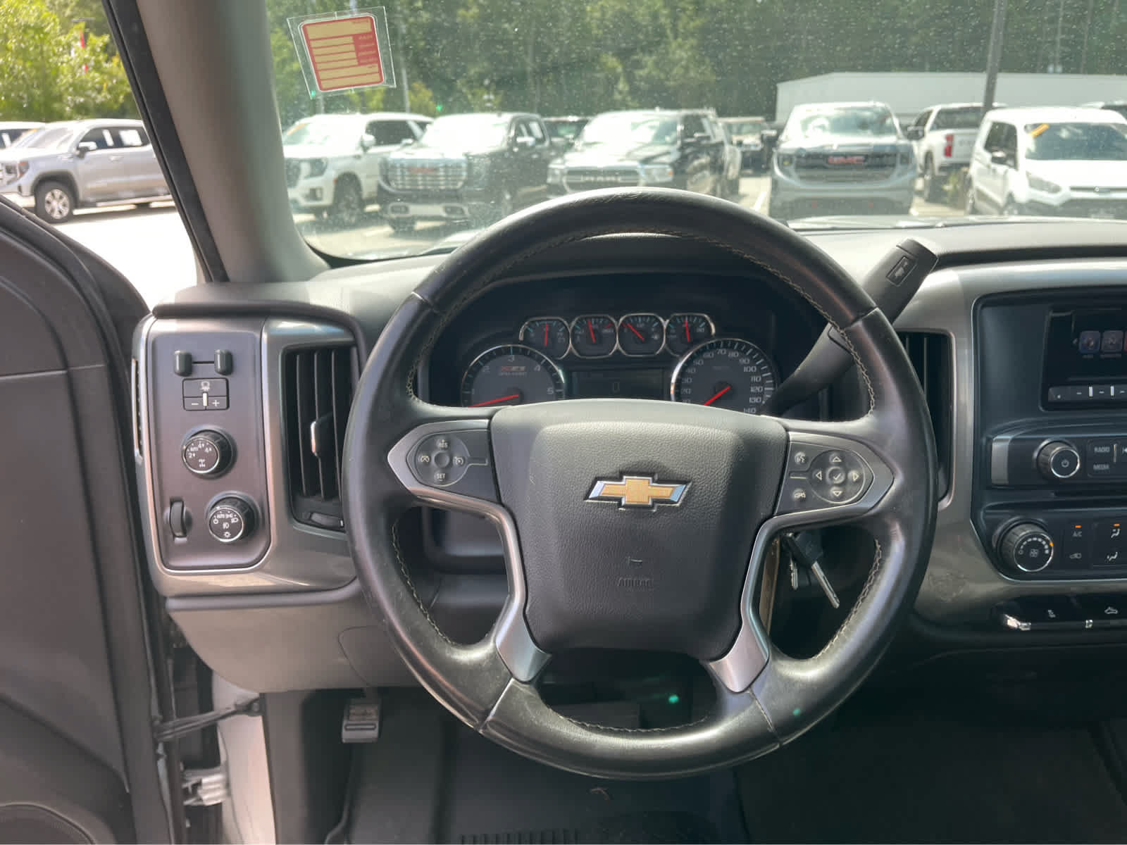 Used 2014 Chevrolet Silverado 1500 LT w/ LT Convenience Package AWD/4WD image 15