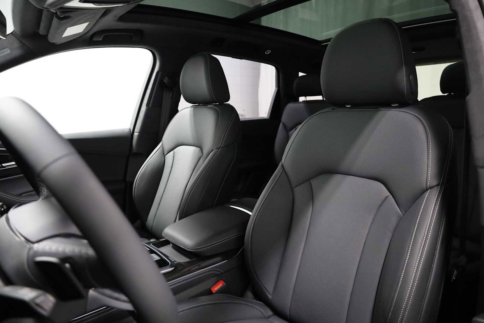 New 2025 Audi Q7 3.0T Prestige image 5
