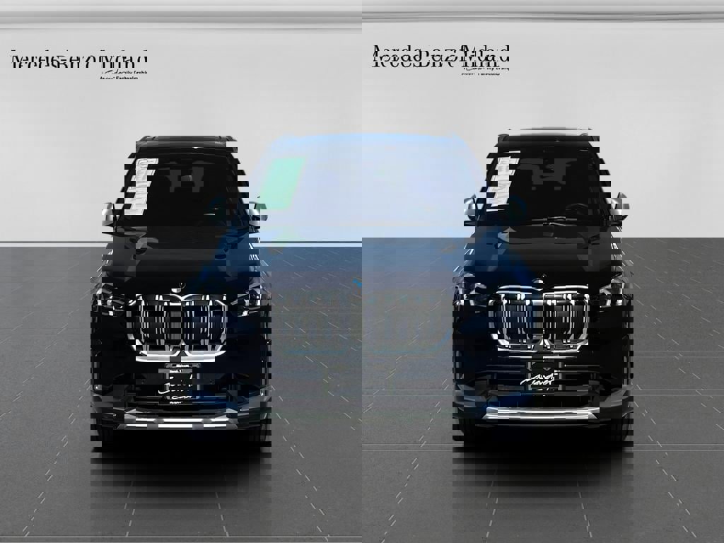 Used 2024 BMW X1 xDrive28i image 2