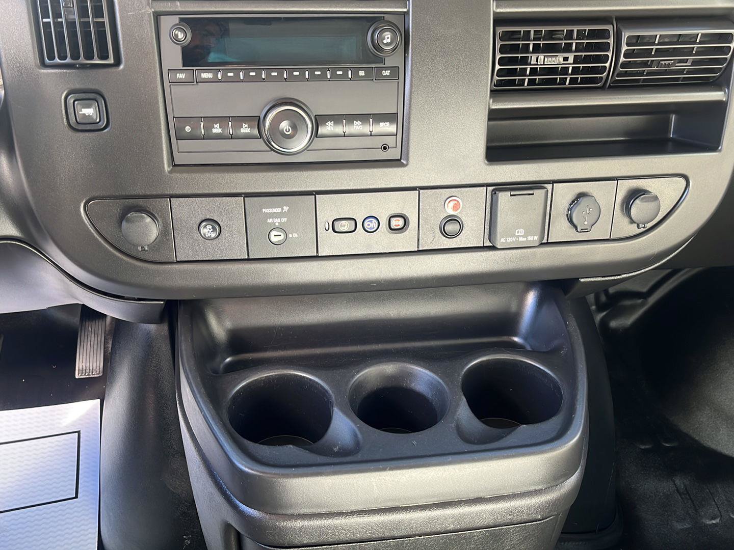 Used 2023 GMC Savana 3500 w/ Power Convenience Package RWD image 13