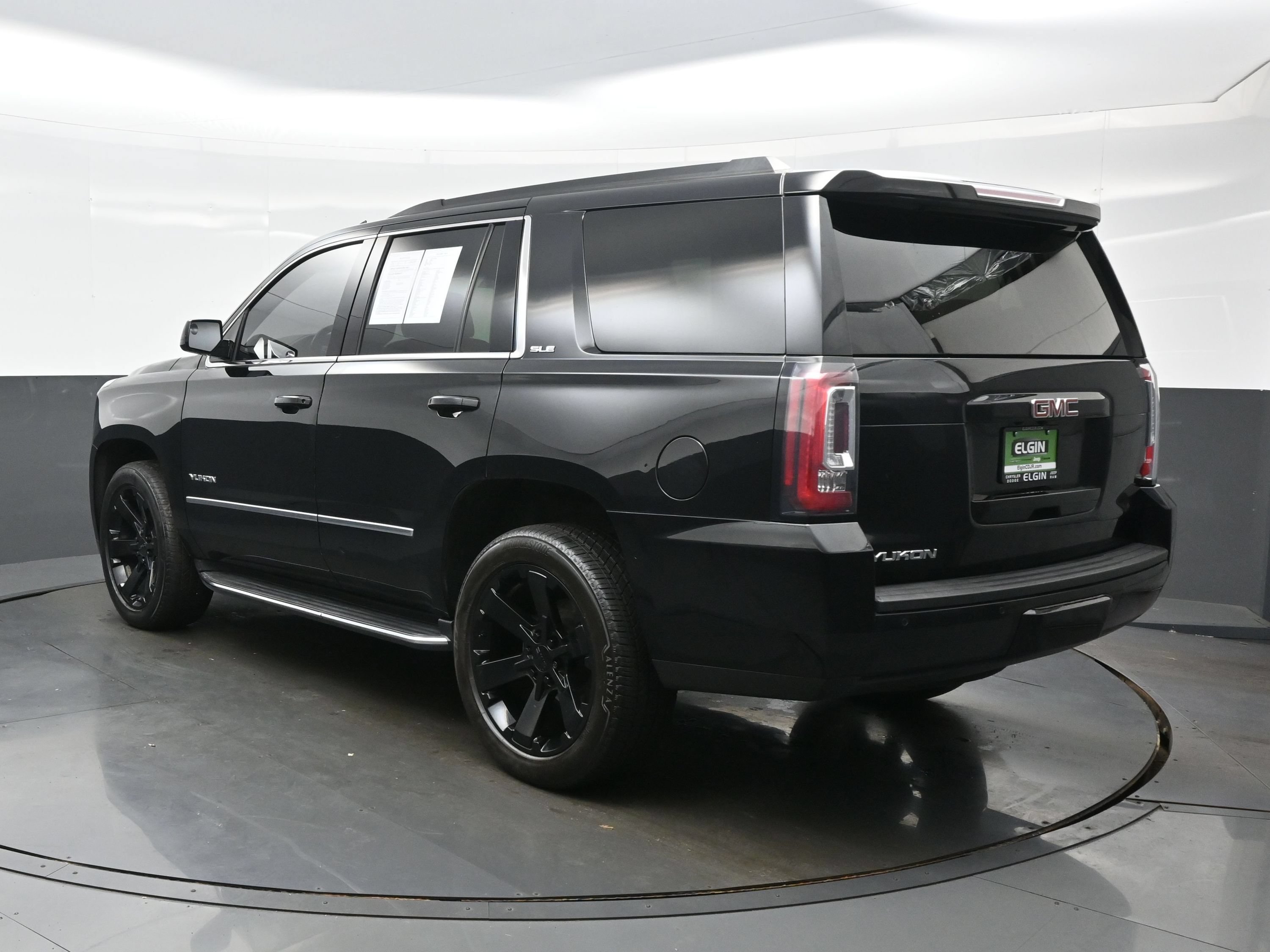 Used 2019 GMC Yukon SLE w/ HD Trailering Package AWD/4WD image 5