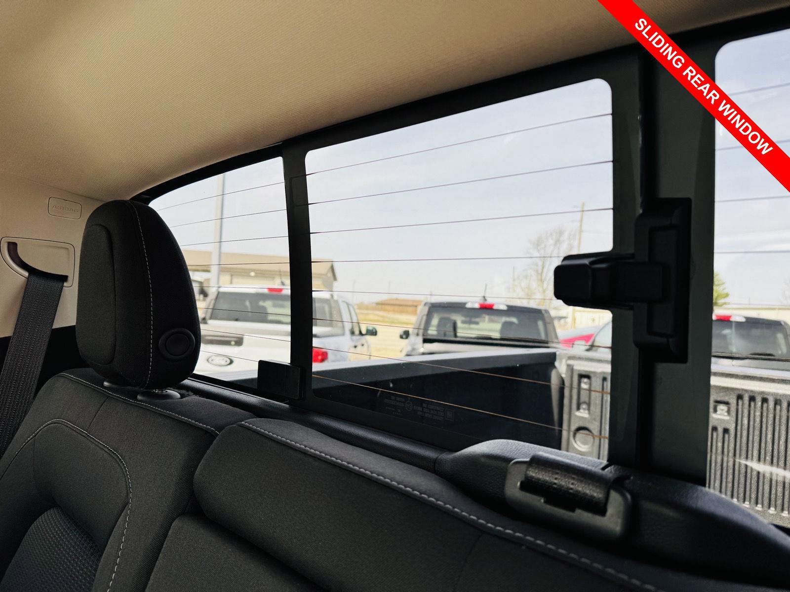 Used 2021 Chevrolet Colorado LT w/ LT Convenience Package image 9