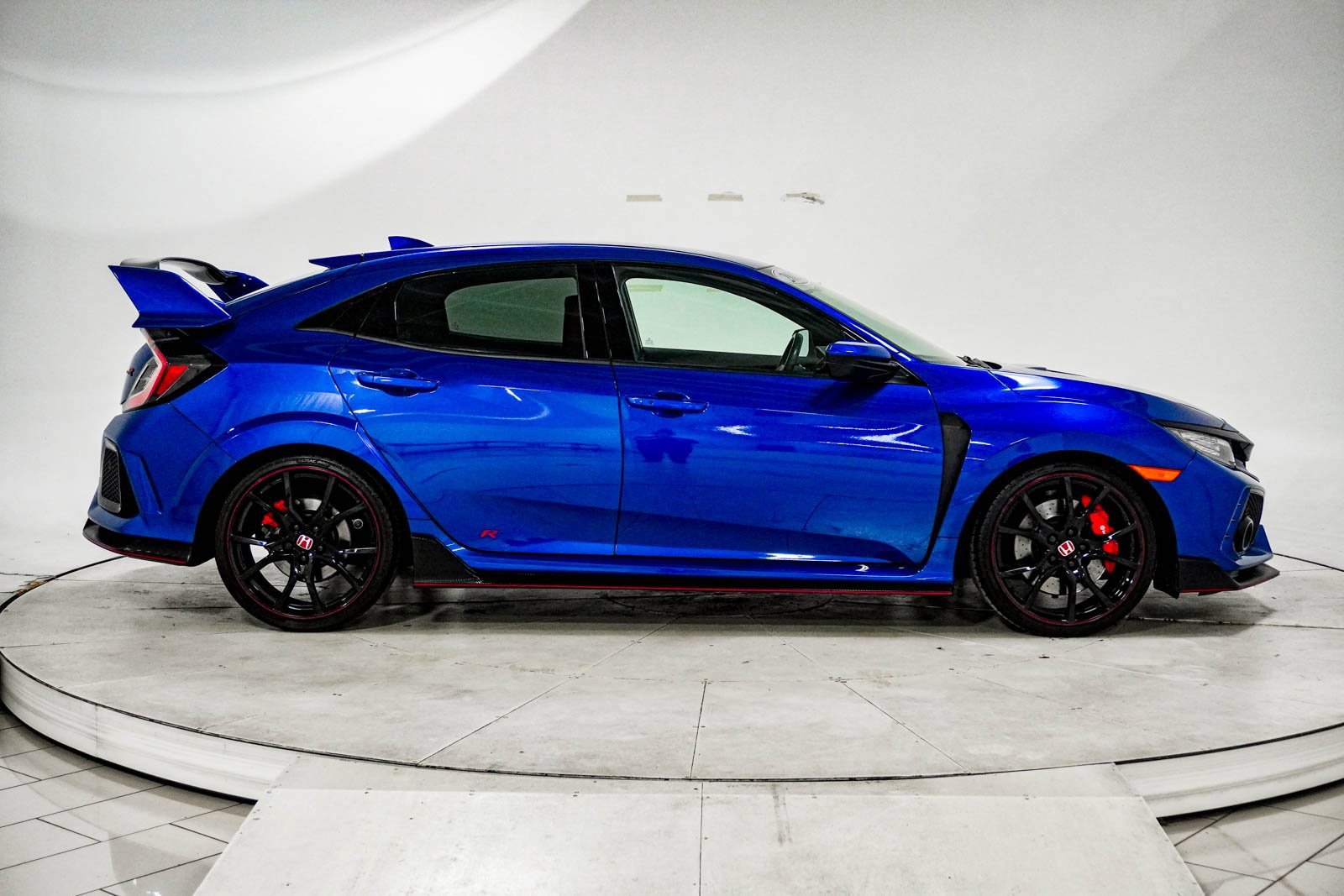 Used 2017 Honda Civic Type R image 12