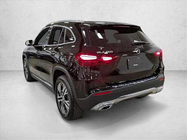 Used 2025 Mercedes-Benz GLA 250 image 8