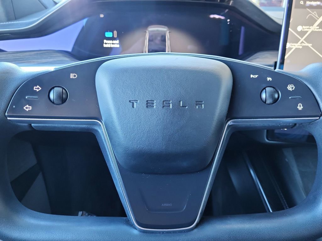 Used 2023 Tesla Model X image 18