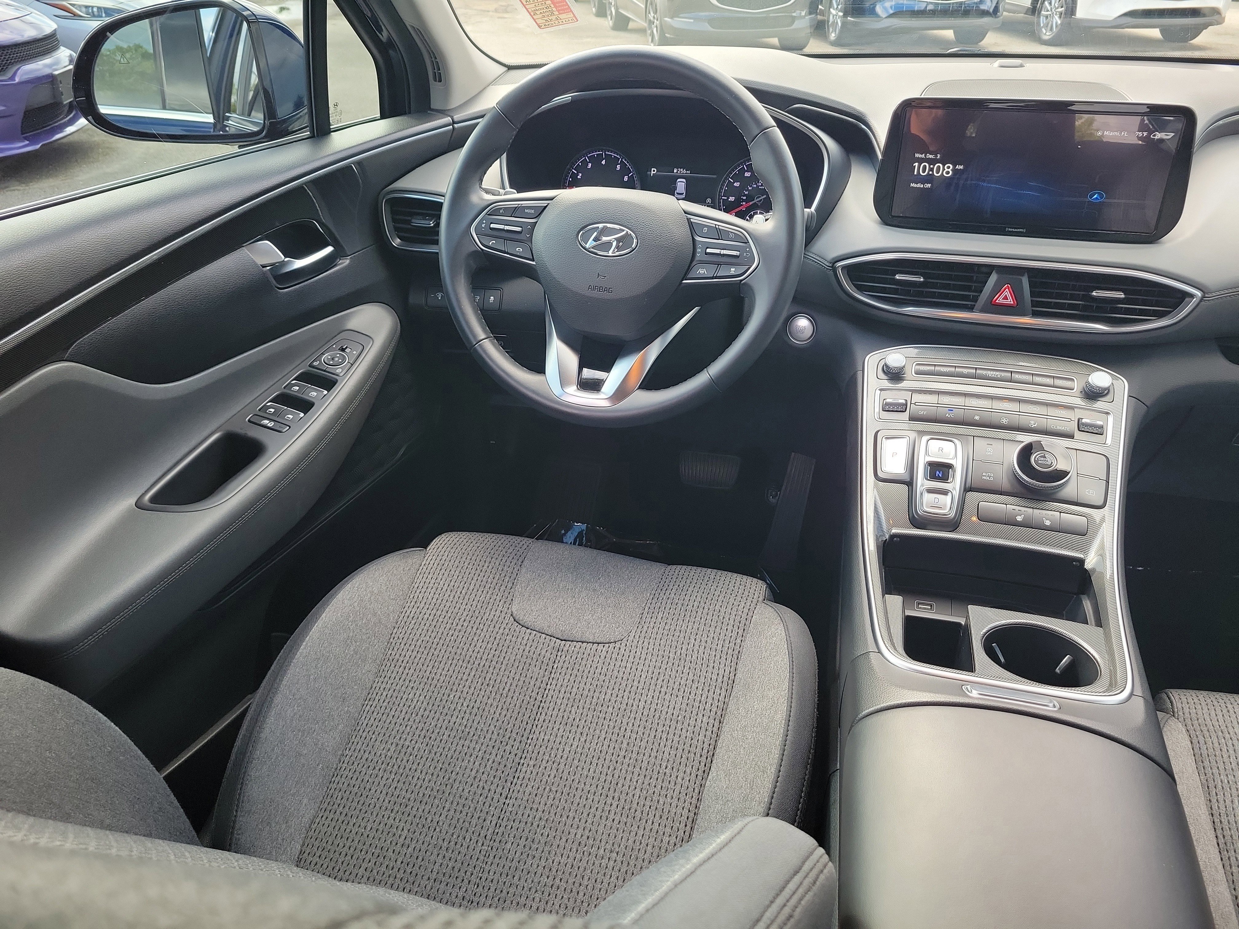 Used 2023 Hyundai Santa Fe SEL w/ Cargo Package image 9