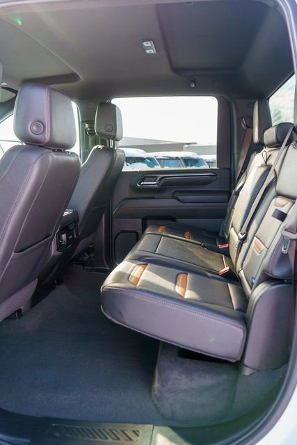 Used 2025 GMC Sierra 2500 AT4 AWD/4WD image 11