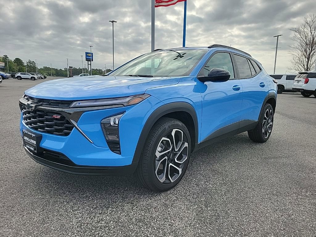 Used 2024 Chevrolet Trax RS image 1