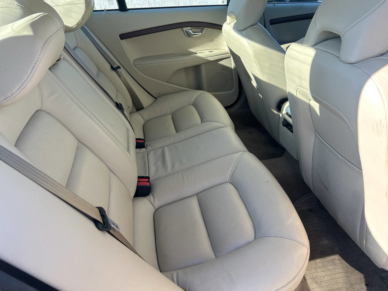 Used 2011 Volvo S80 3.2 w/ Climate Pkg image 22