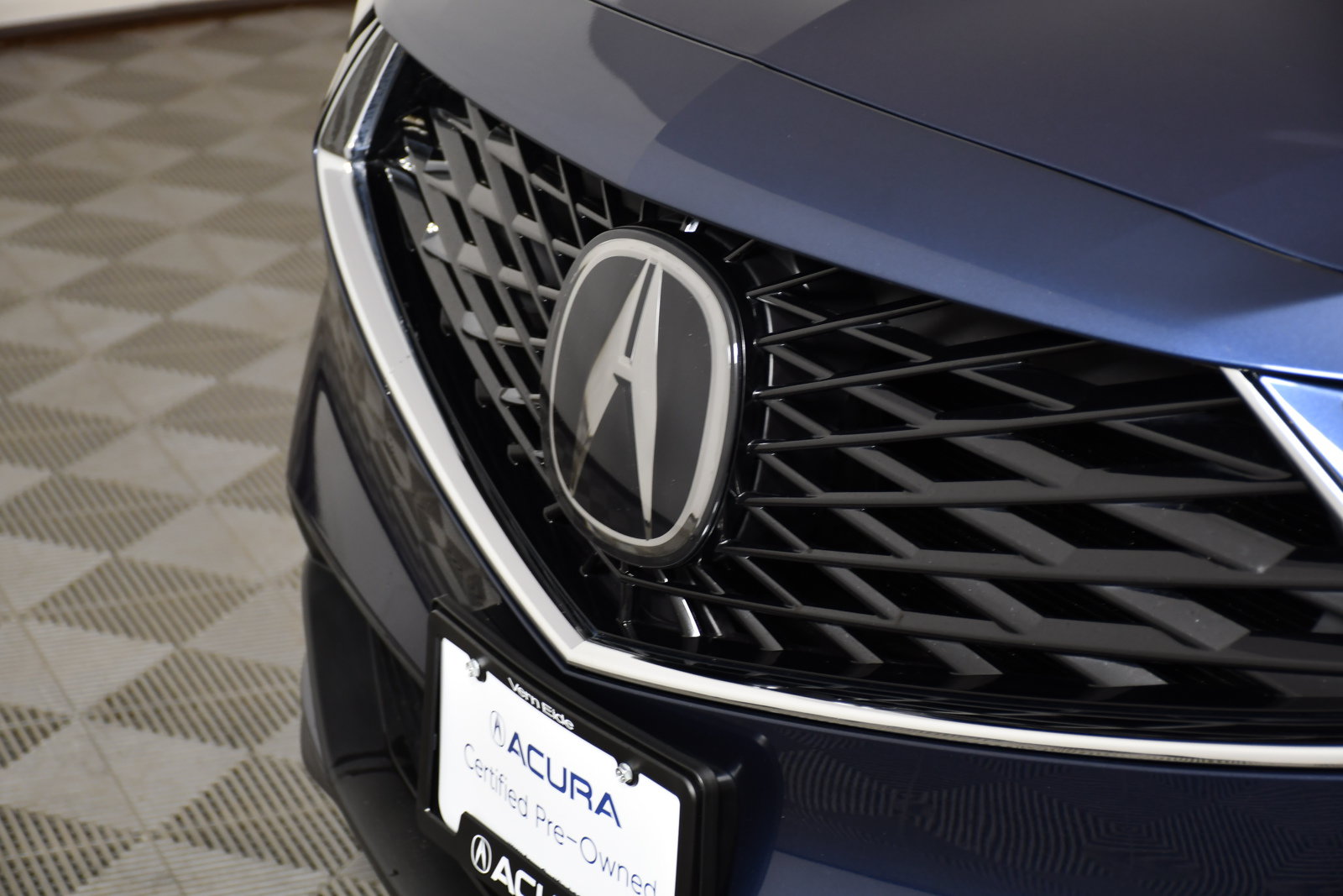 Certified 2025 Acura MDX SH-AWD image 11