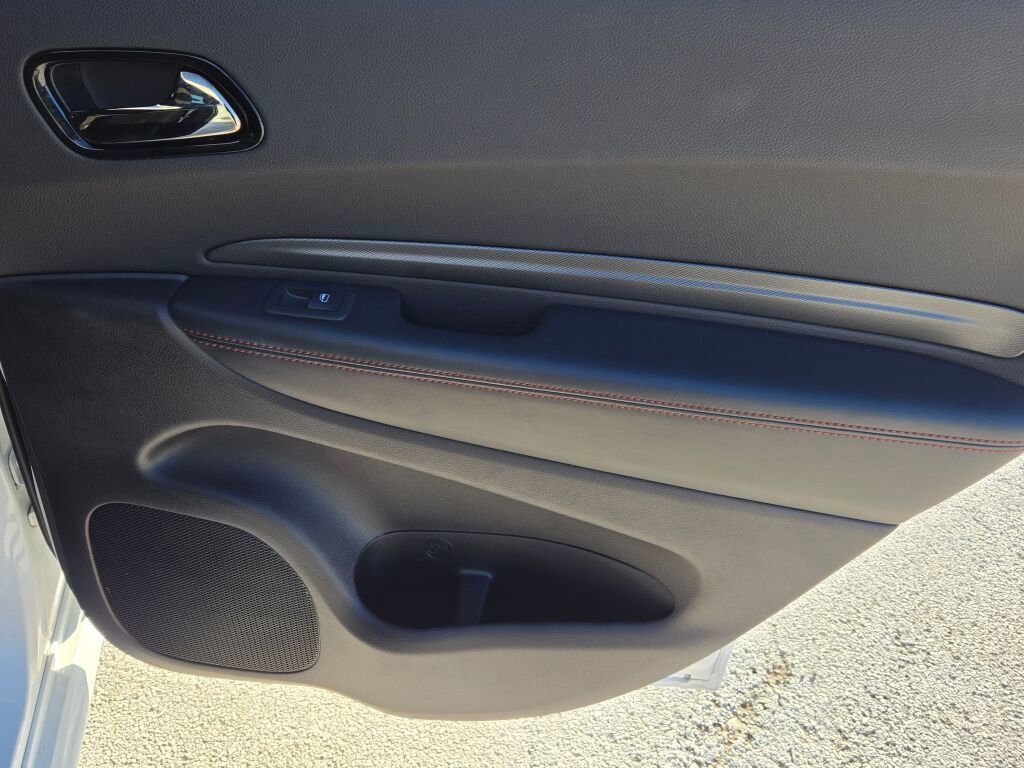Used 2025 Dodge Durango GT image 9