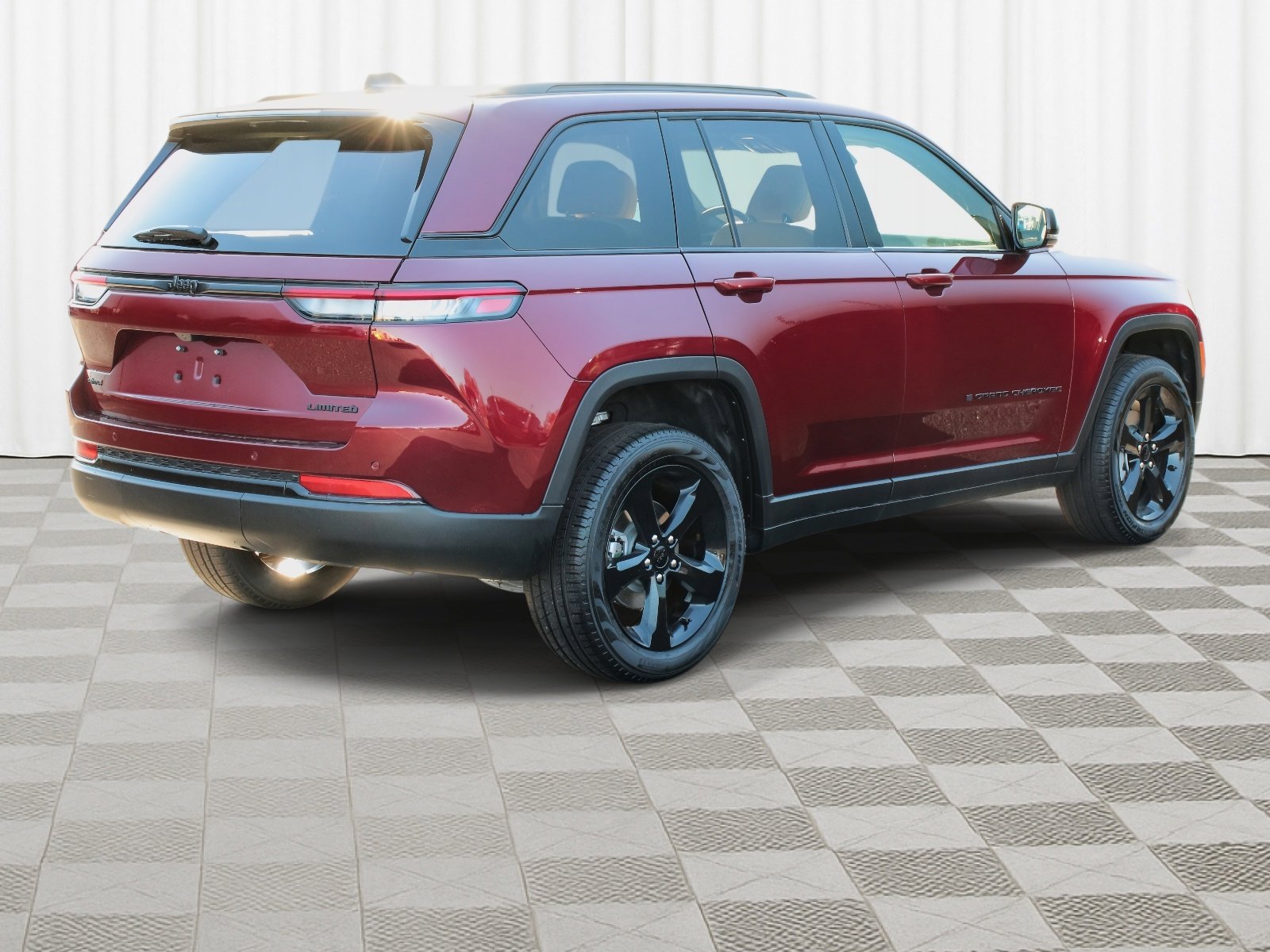 New 2025 Jeep Grand Cherokee Limited w/ Black Appearance Package image 34