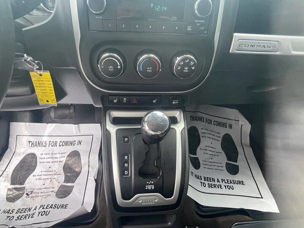 Used 2016 Jeep Compass Latitude image 37