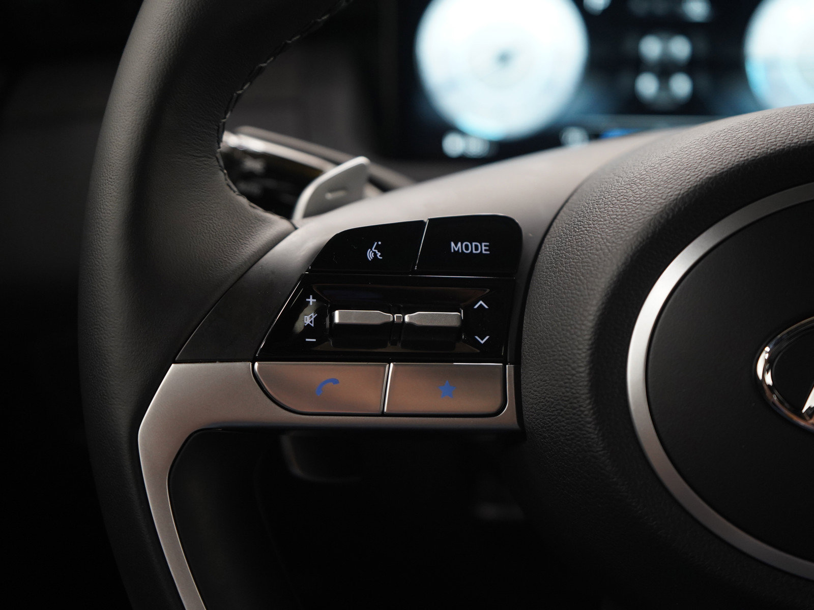 Used 2024 Hyundai Santa Cruz Limited image 24