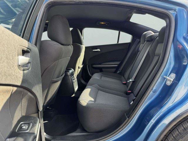 Used 2020 Dodge Charger SXT RWD image 31