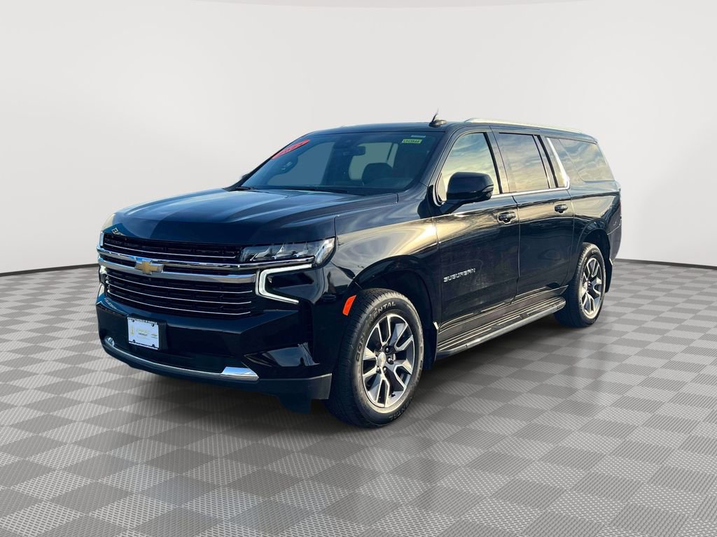 Used 2023 Chevrolet Suburban LT w/ Luxury Package AWD/4WD image 3