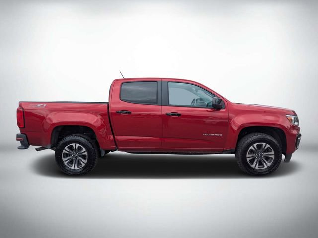 Used 2021 Chevrolet Colorado Z71 AWD/4WD image 2