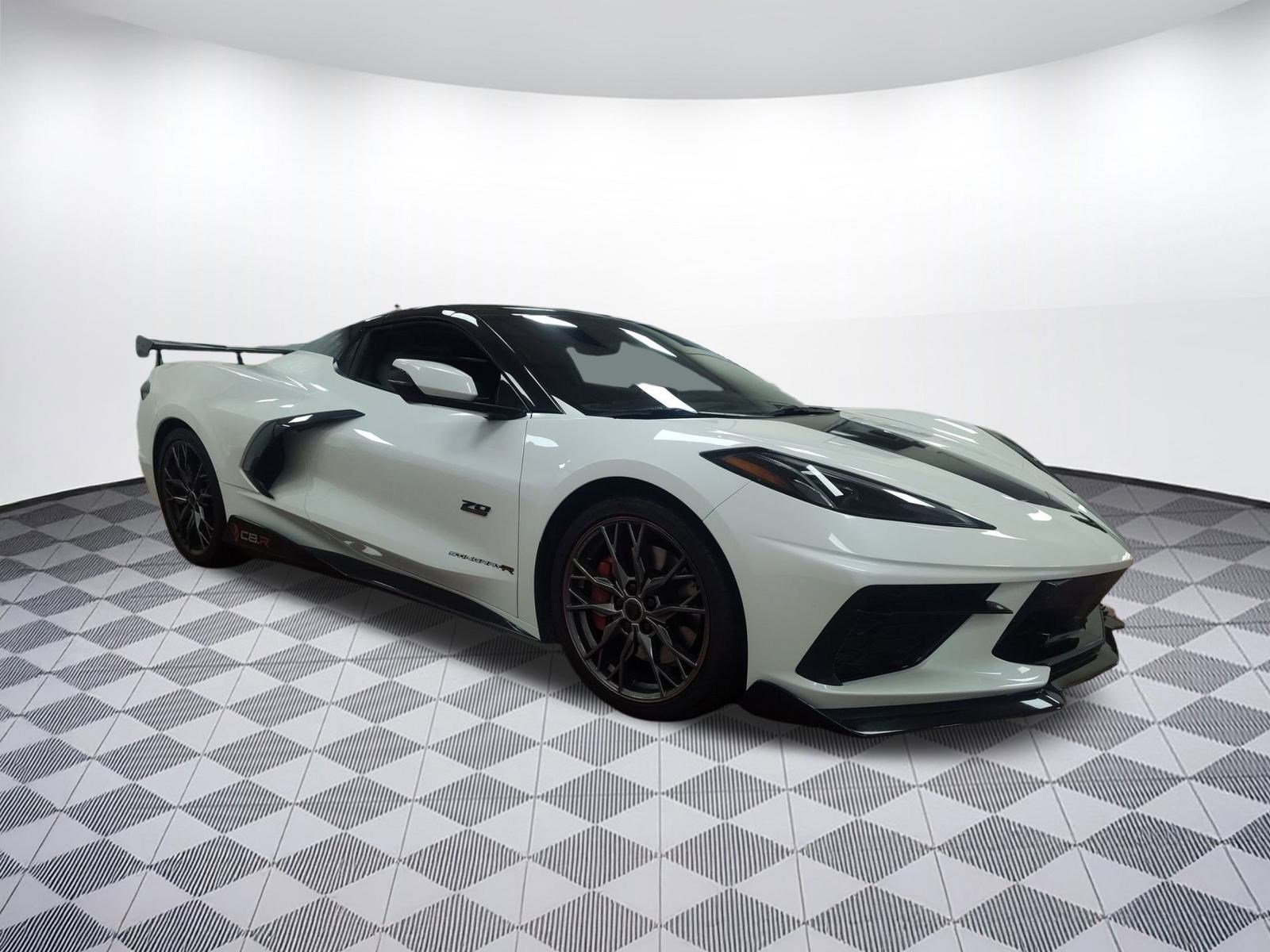 Used 2023 Chevrolet Corvette Stingray Premium Conv w/ Z51 Performance Package image 6