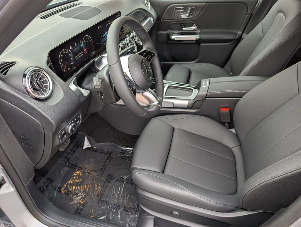 New 2026 Mercedes-Benz GLB 250 4MATIC image 11