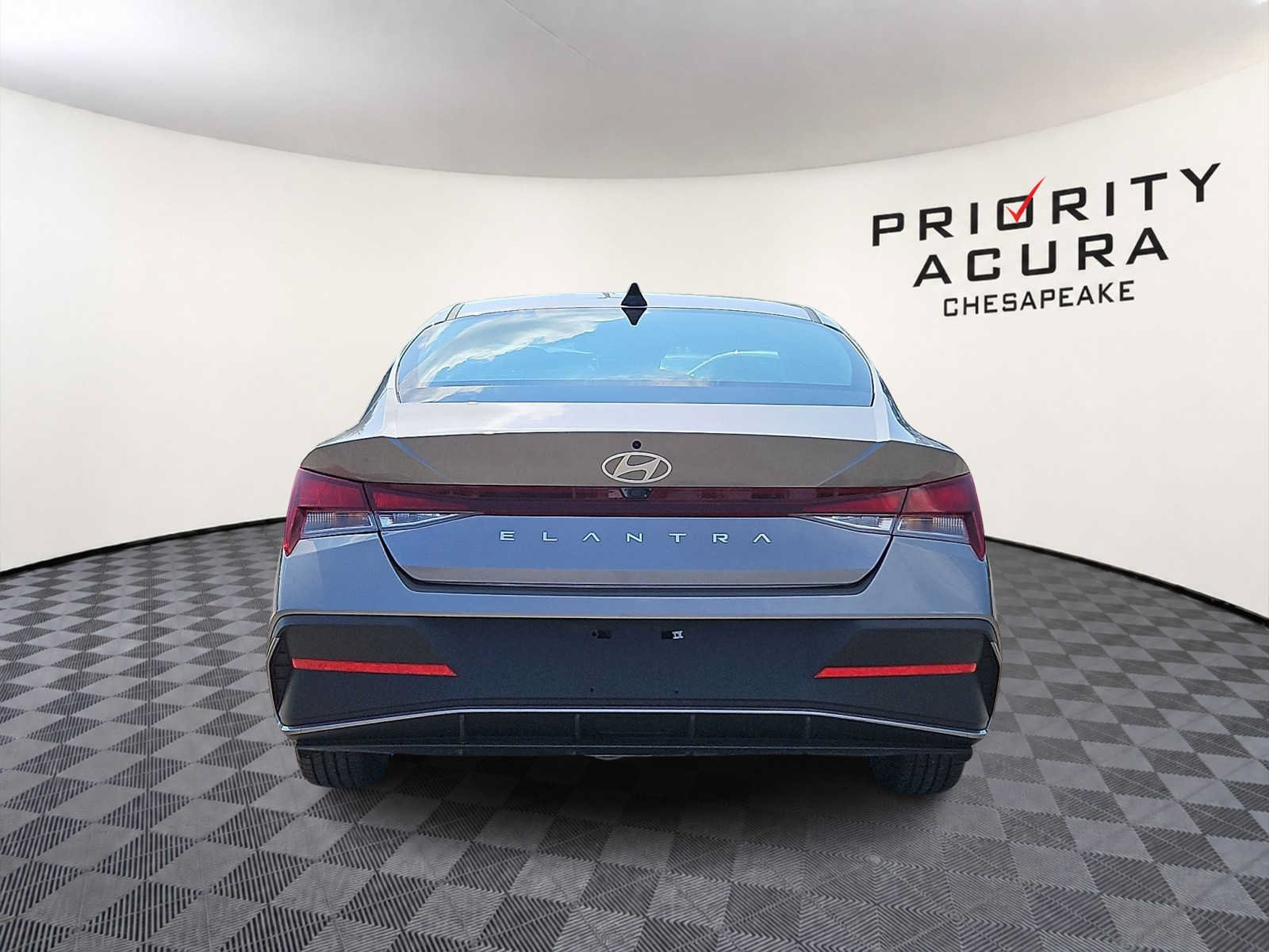 Used 2024 Hyundai Elantra SEL FWD image 5