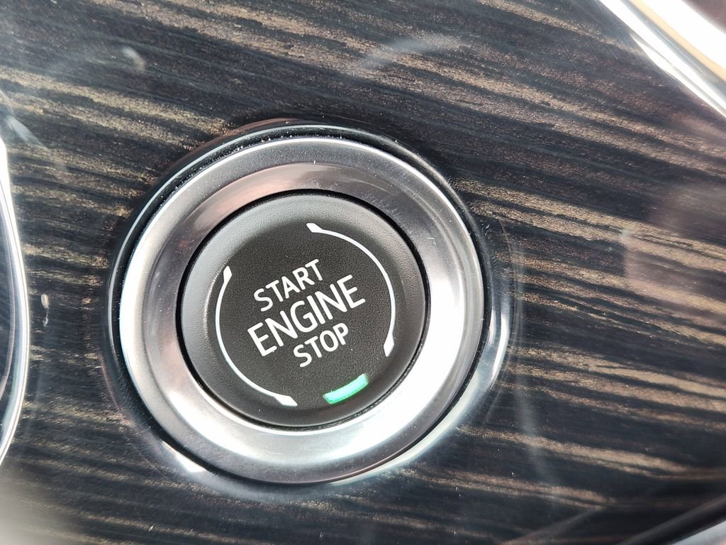 Certified 2020 Cadillac XT6 Premium Luxury image 17