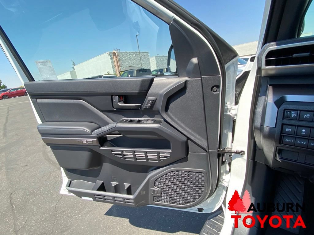 New 2026 Toyota 4Runner TRD Off-Road Premium AWD/4WD image 35