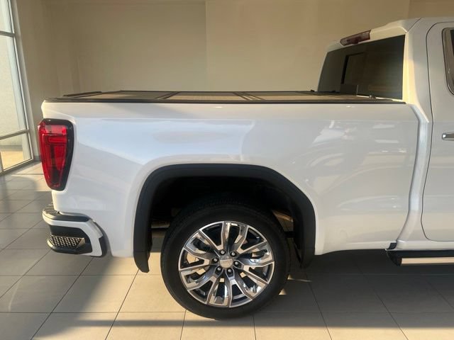 Used 2025 GMC Sierra 1500 Denali w/ Denali Reserve Package AWD/4WD image 9