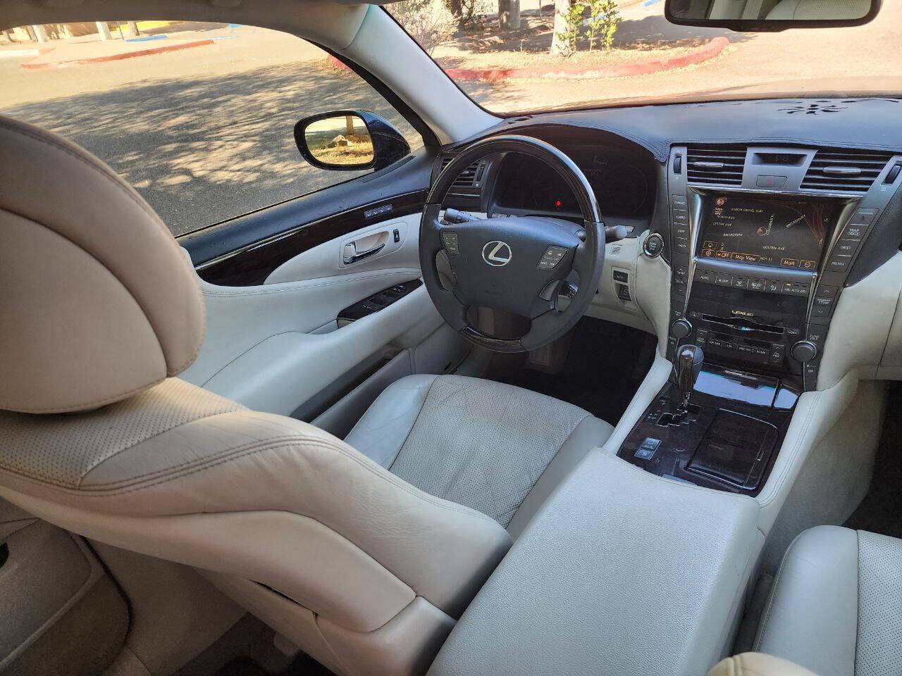 Used 2009 Lexus LS 460 RWD image 22