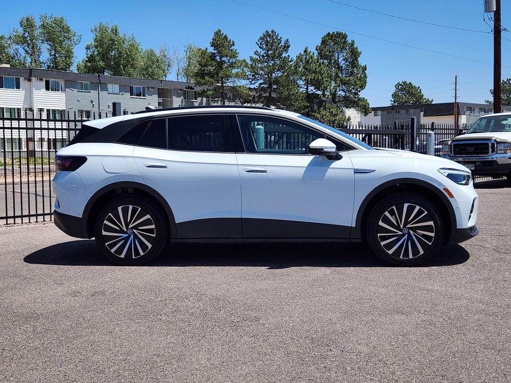 Certified 2024 Volkswagen ID.4 Pro AWD/4WD image 4