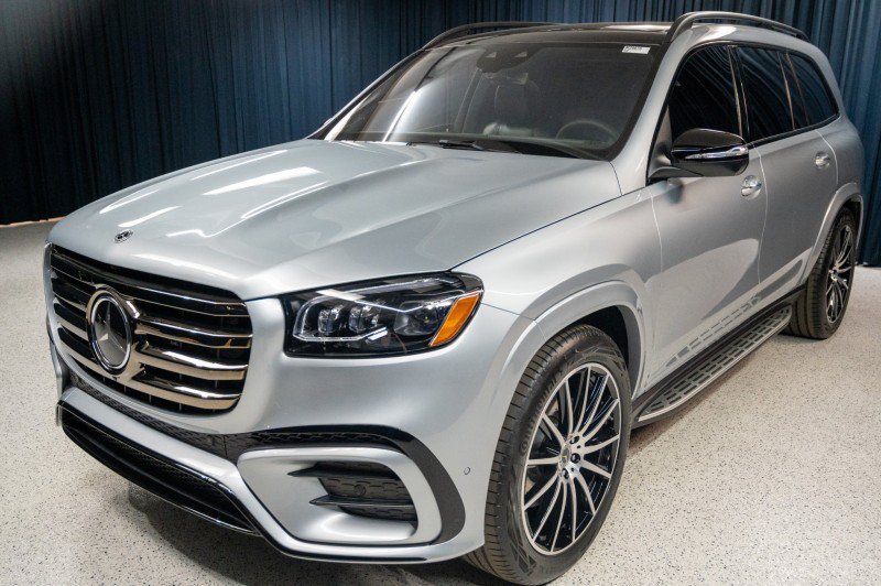 New 2026 Mercedes-Benz GLS 450 4MATIC
