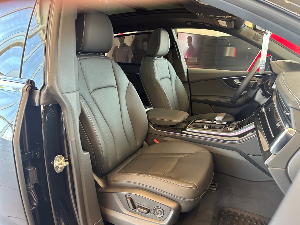 New 2026 Audi Q8 Premium Plus image 28