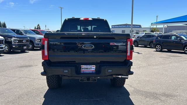 New 2026 Ford F250 Lariat w/ Black Appearance Package AWD/4WD image 4