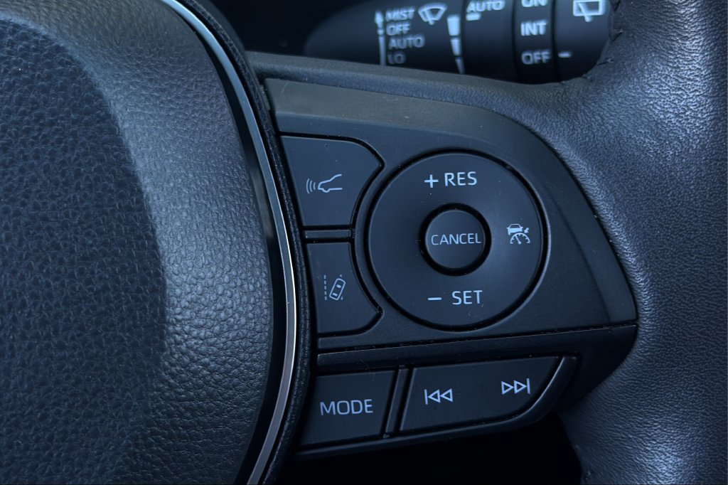 Certified 2025 Toyota RAV4 Limited w/ Advanced Technology Package FWD image 20