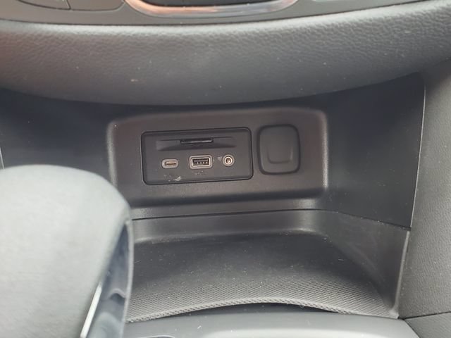 Used 2022 Chevrolet Equinox LT AWD/4WD image 31