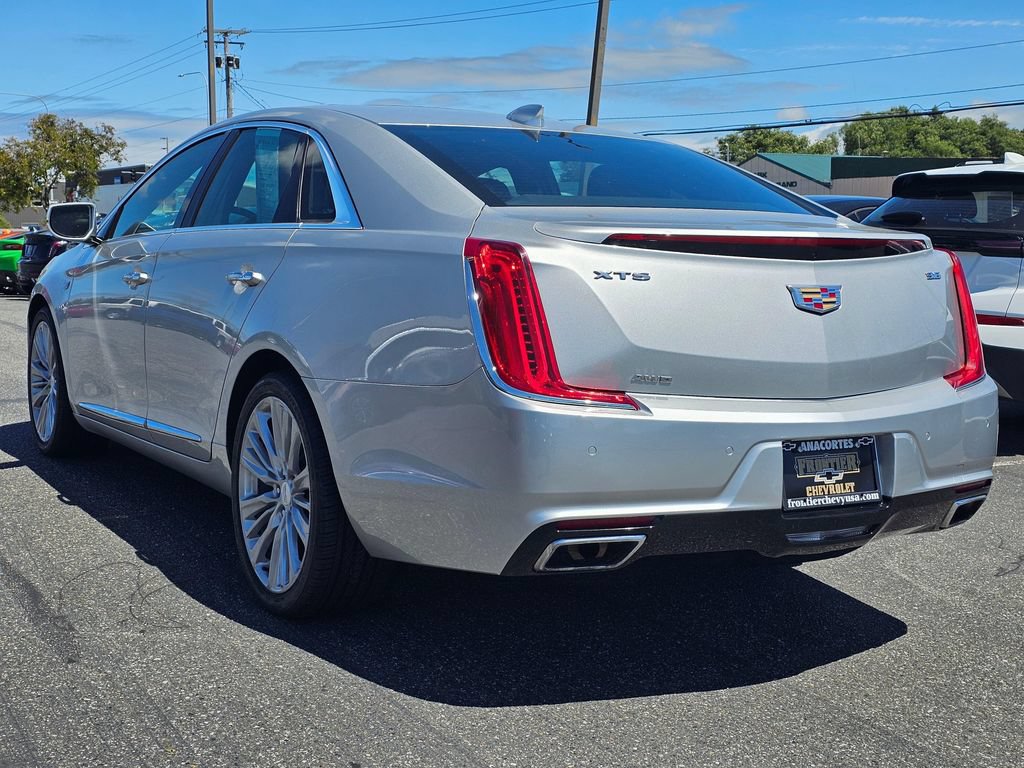 Used 2018 Cadillac XTS Platinum AWD/4WD image 5